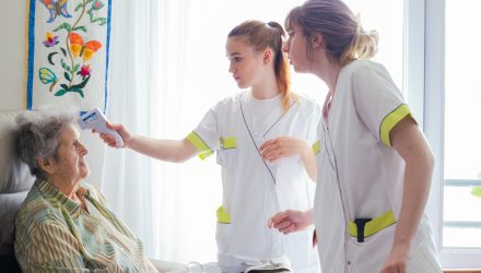 Formation d'aide-soignant DEAS