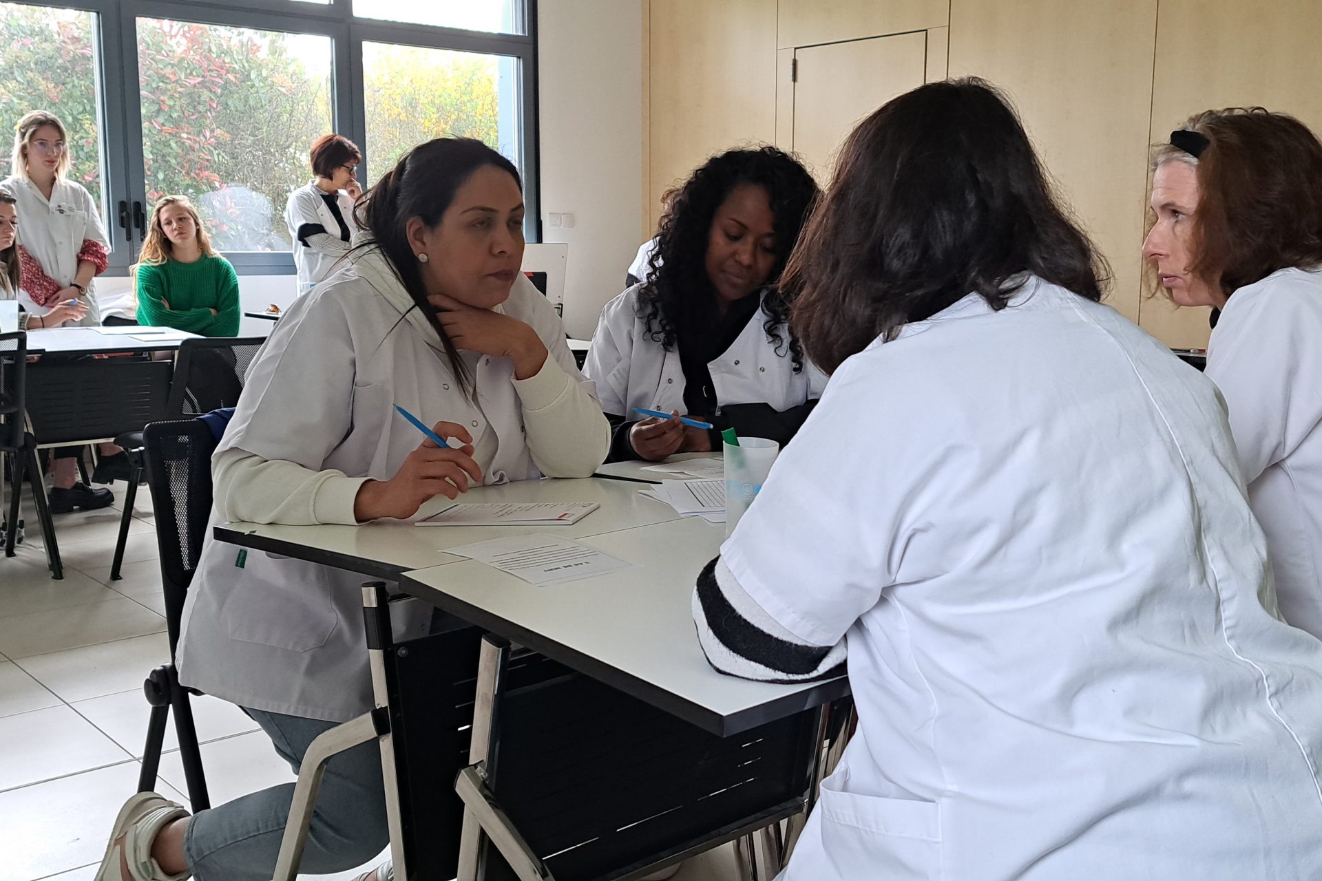 élèves en cours à l'IFSO